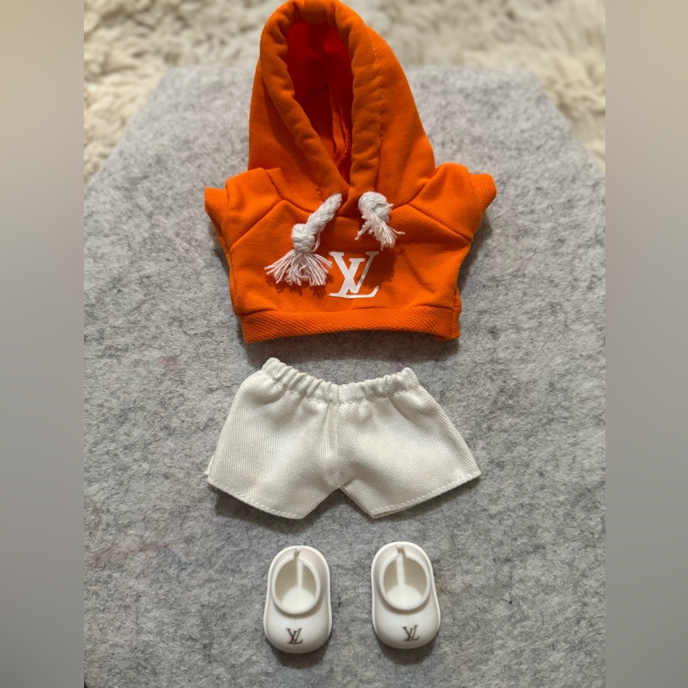 Labubu clothes and Accesories- Stylish Hoodie Outfit with White Shorts & Shoes